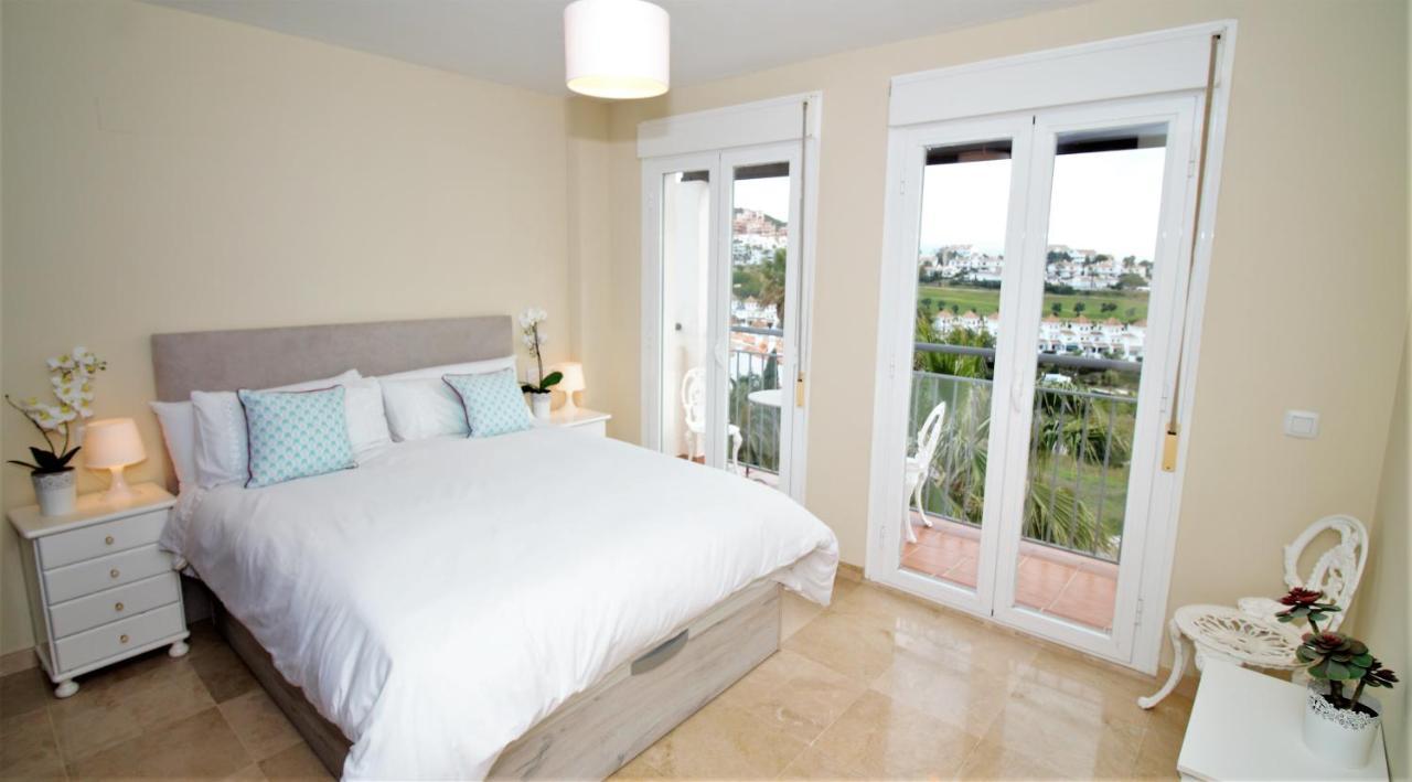 Villa Rosa Luxury Private Large Villa To Rent Manilva Exterior photo